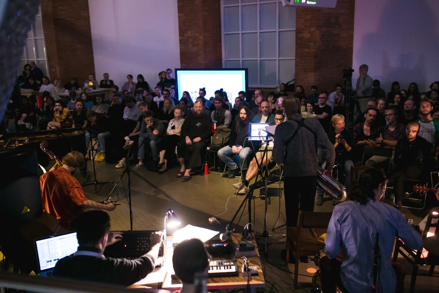 Концерт групп Kymatic и ГШ в Еврейском музее и Центре толерантности – события на сайте «Московские Сезоны»