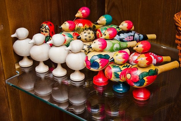 Мастер-класс по росписи деревянной свистульки – события на сайте «Московские Сезоны»