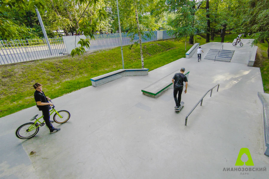 Бесплатные уроки по скейтбордингу и трюковому самокату в Лианозовском парке – события на сайте «Московские Сезоны»