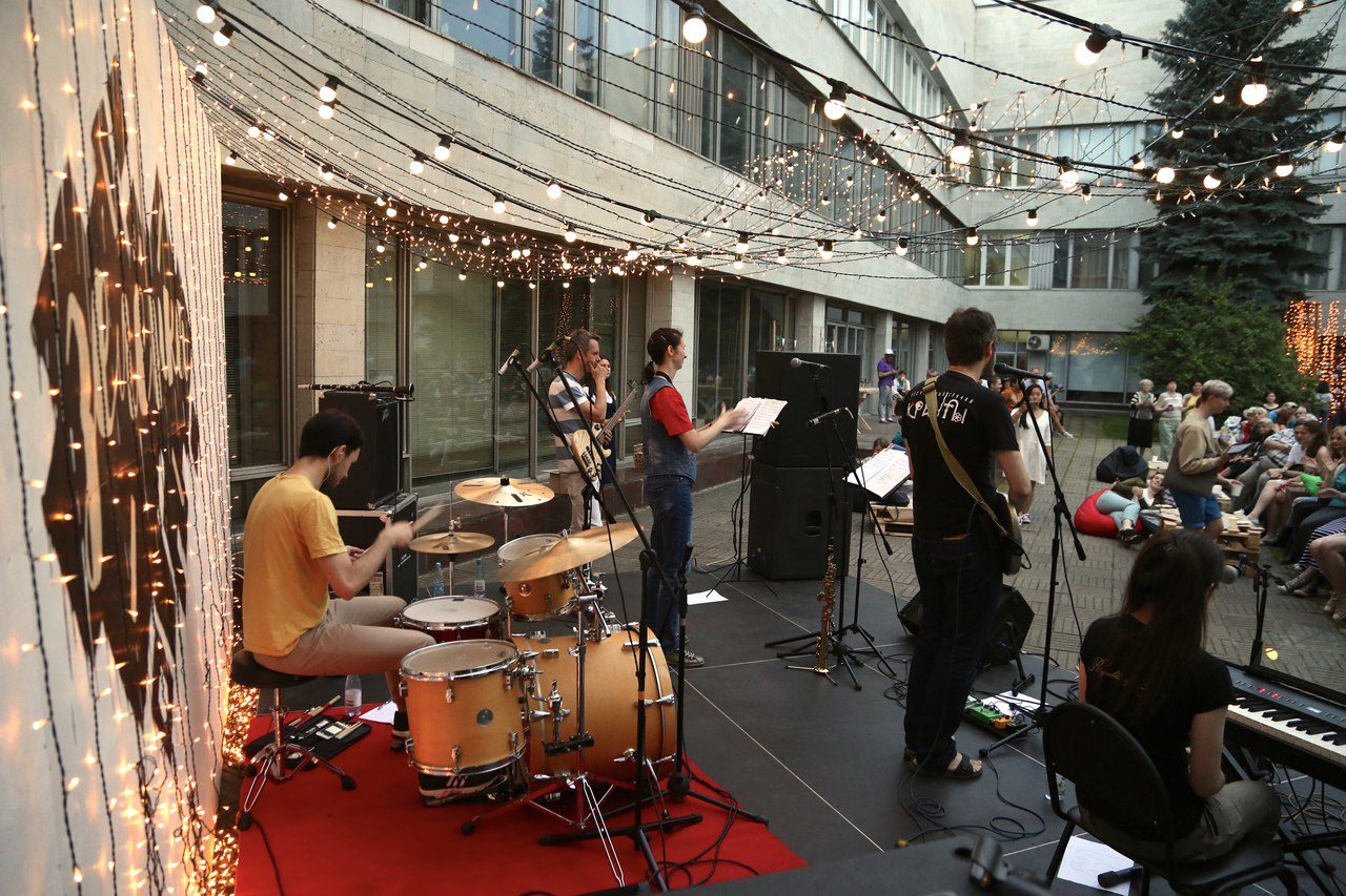 Концерт «Зеленка. PansOfSky» в КЦ «Москвич» – события на сайте «Московские Сезоны»