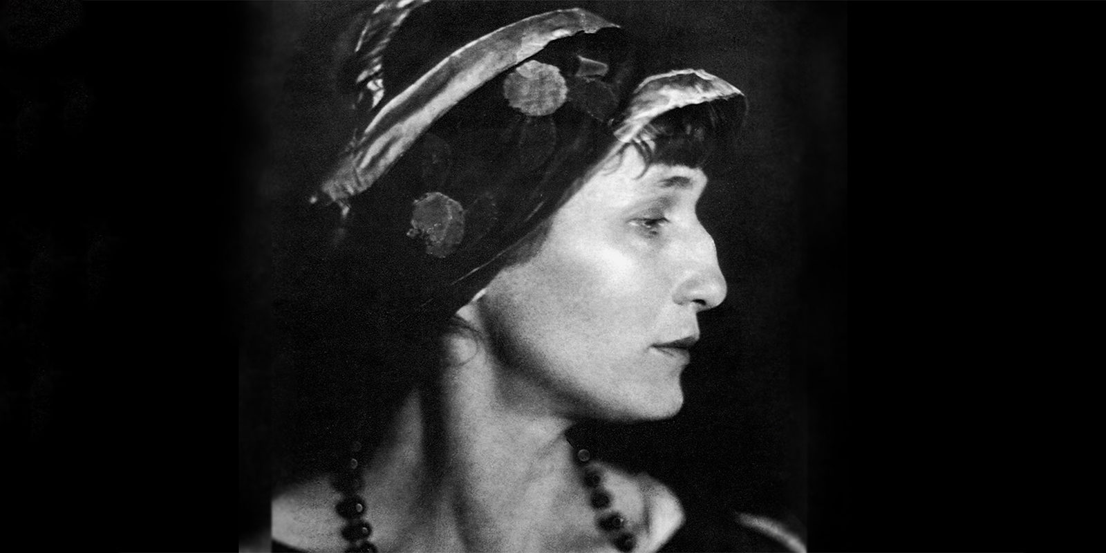 Поэтическая программа, посвященная Анне Ахматовой в культурном центре «Внуково» – события на сайте «Московские Сезоны»