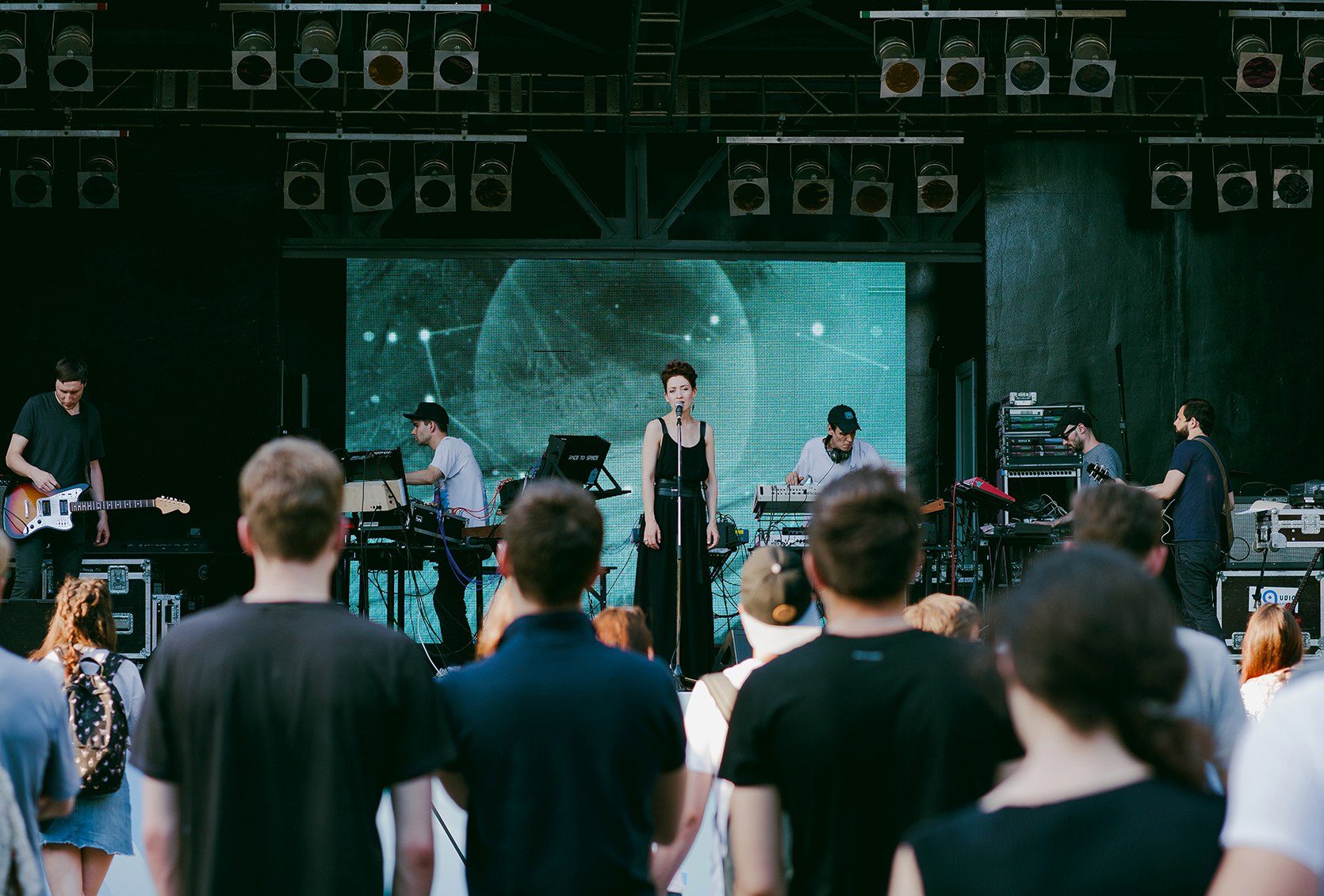 Музыкальный онлайн-фестиваль в Таганском парке – события на сайте «Московские Сезоны»