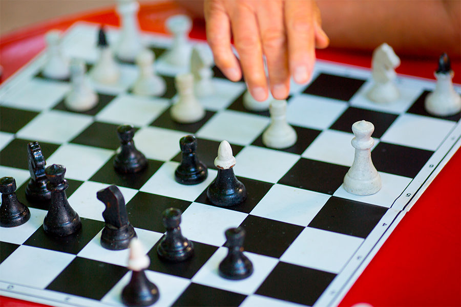 Встреча участников шахматного клуба «Белый конь» в библиотеке № 33 – события на сайте «Московские Сезоны»