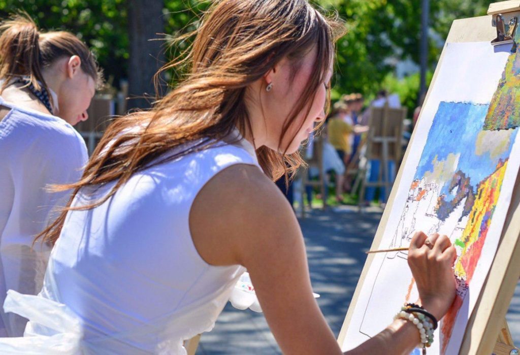 Мастер-класс «Рисуем вместе» в КЦ «Яковлевское» – события на сайте «Московские Сезоны»