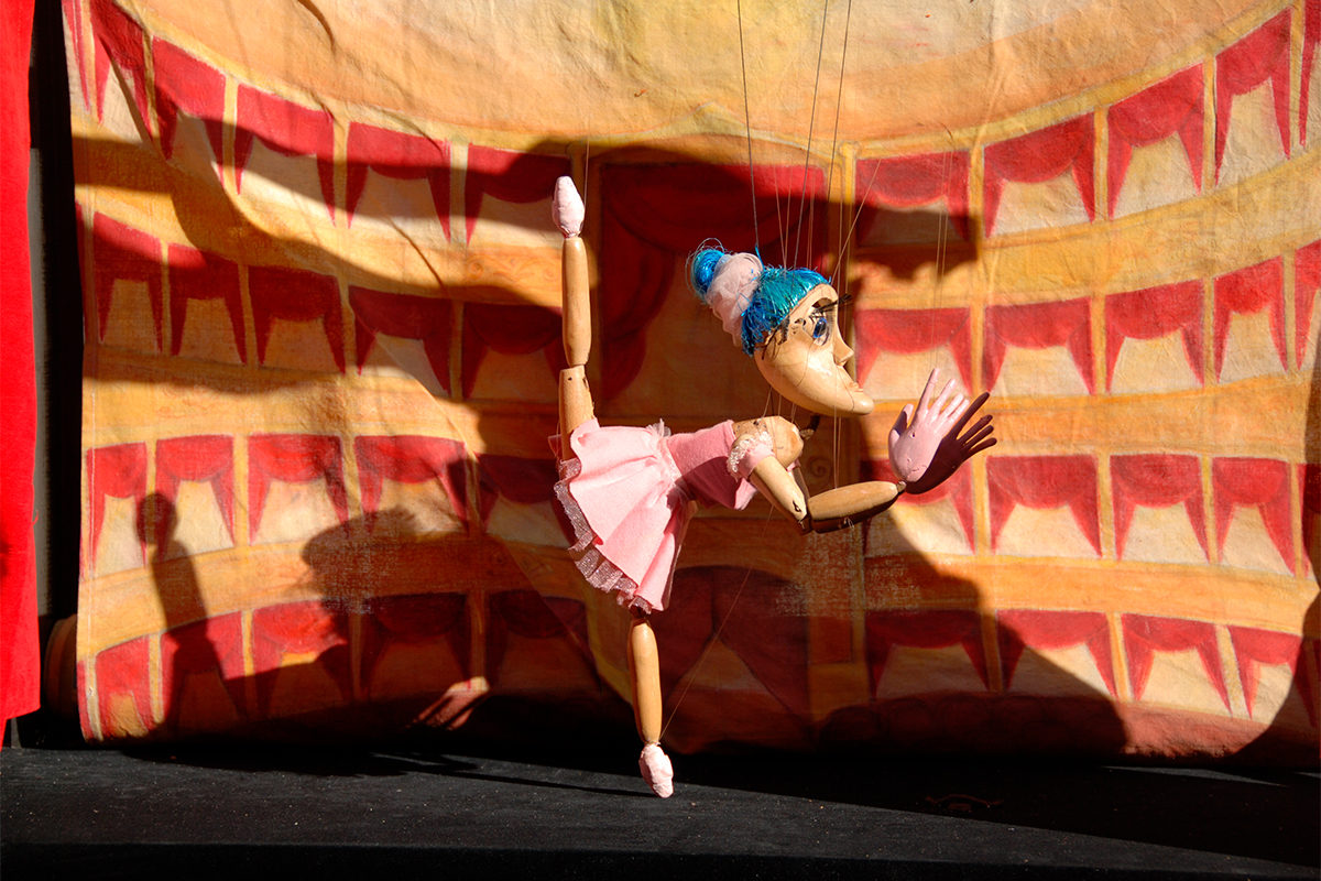 Летний интенсив «Начнем с понедельника» в клубе «Новая сцена» (июль) – события на сайте «Московские Сезоны»