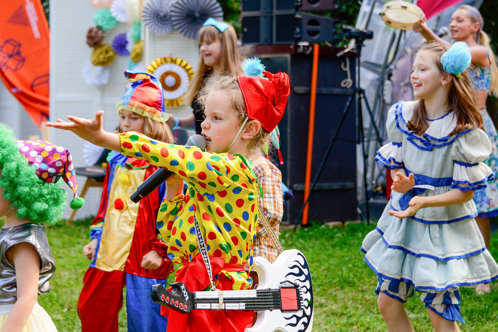 «Лидер! Любит! Лето!» в культурном центре «Лидер» – события на сайте «Московские Сезоны»