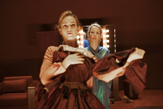 Показ записи трансляции спектакля «Все о Еве» – события на сайте «Московские Сезоны»