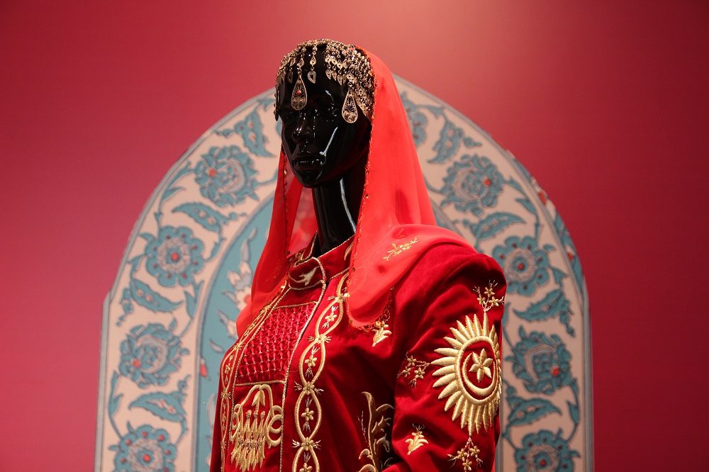 Выставка «Костюмы Османской империи глазами современных турецких дизайнеров» – события на сайте «Московские Сезоны»