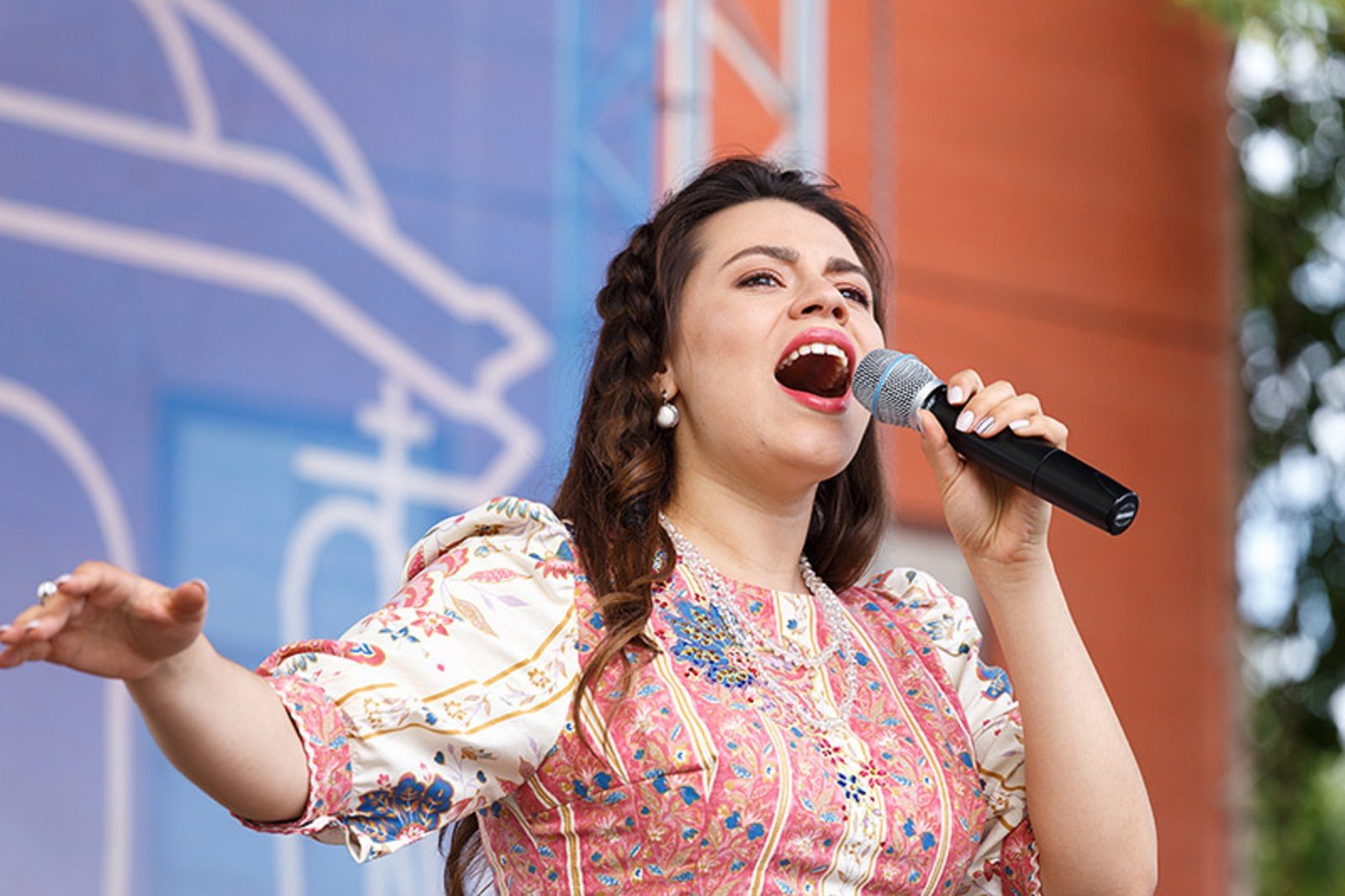 Праздничная программа «День семьи любви и верности в саду «Эрмитаж» – события на сайте «Московские Сезоны»