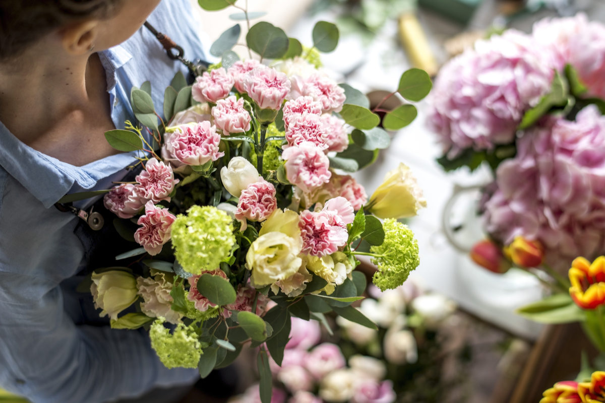 Программа «Цветик-семицветик» в КЦ «Внуково» на улице Авиаконструктора Петлякова – события на сайте «Московские Сезоны»