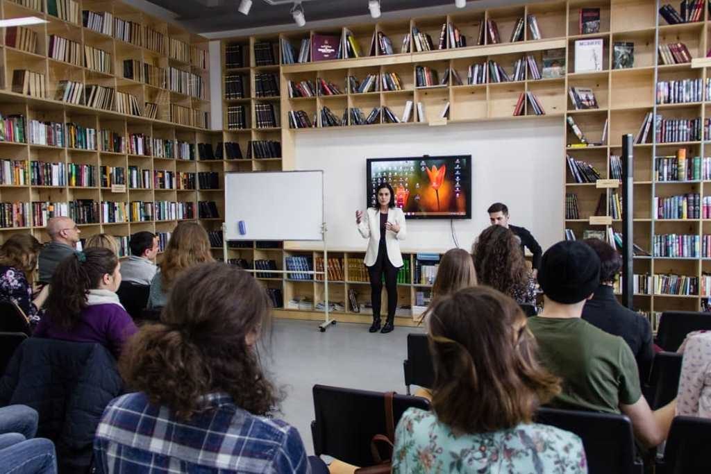 Лекция «Париж и его достопримечательности» в КЦ «Яковлевское» – события на сайте «Московские Сезоны»