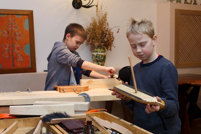 Детская столярная студия Derevo в Музее прикладного искусства – события на сайте «Московские Сезоны»