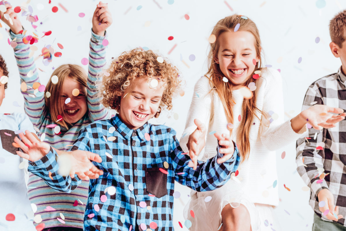 Викторина «Янтарный  мед» в библиотеке № 100 – события на сайте «Московские Сезоны»