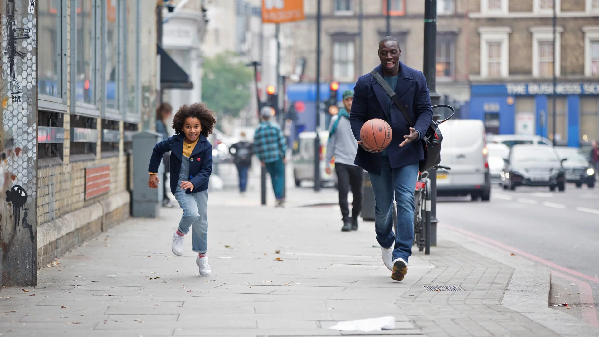 Кинопоказ «2+1» в летнем кинотеатре FILI-MEGOGO – события на сайте «Московские Сезоны»