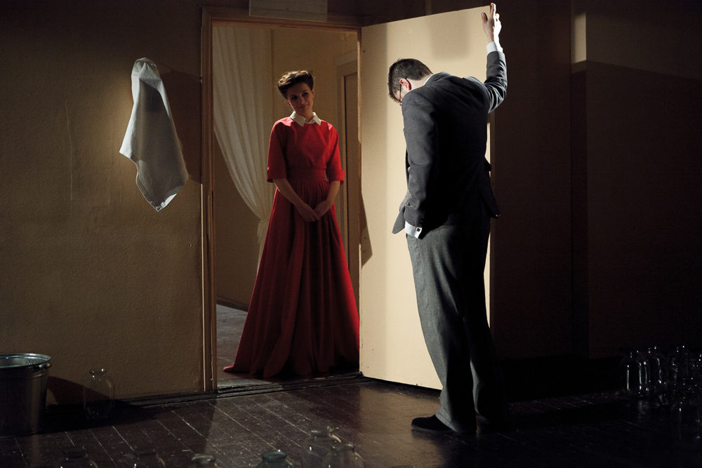 «Безотцовщина» в театре «Сфера» – события на сайте «Московские Сезоны»