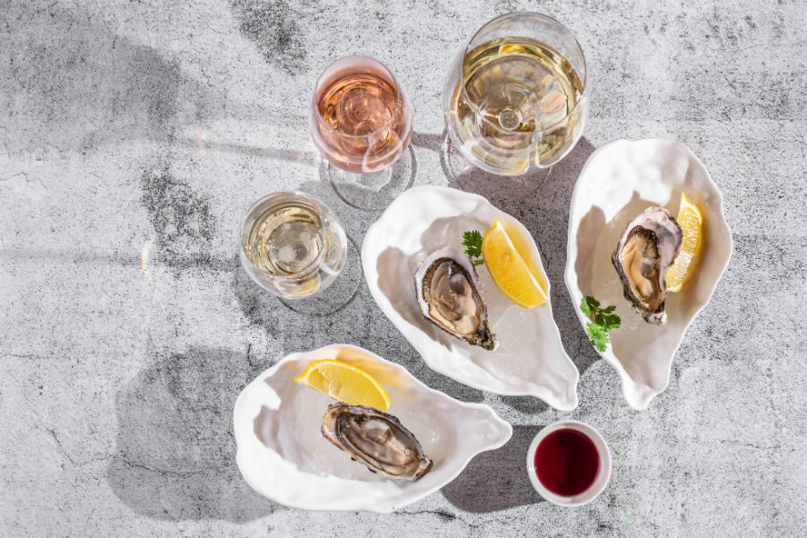 Устричный ликбез с Региной Борисовой в гастробаре Blush – события на сайте «Московские Сезоны»