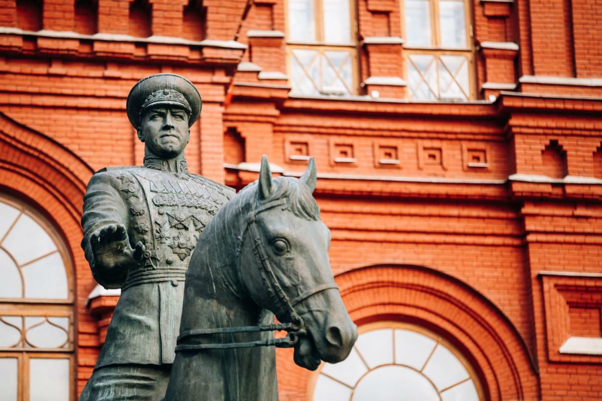 Праздничная программа «Идут года, Москву они не старят...» в библиотека № 225 – события на сайте «Московские Сезоны»
