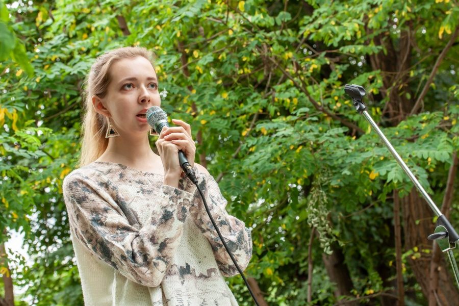 Соревнование чтецов «Поэтическая заварка» в парке им. Прямикова – события на сайте «Московские Сезоны»