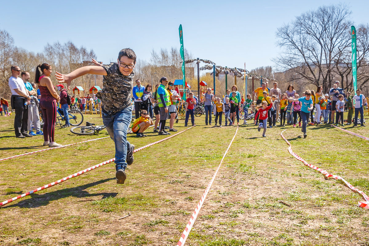 Эстафера «Быстрее, выше, сильнее» в ДК «Юбилейный» – события на сайте «Московские Сезоны»
