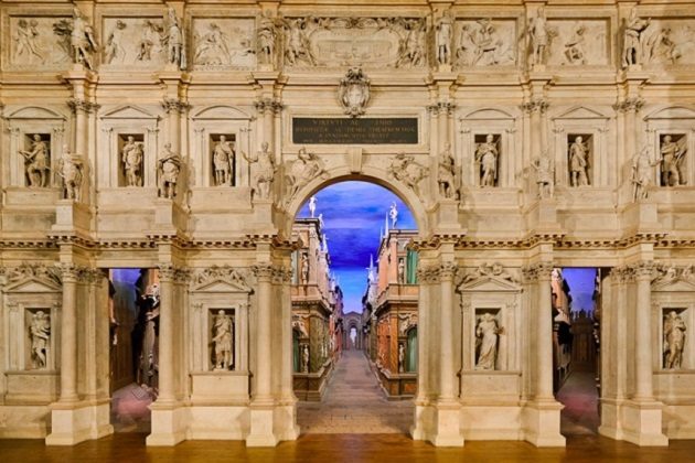 Лекция «От сцены-арены к сцене-коробке: театр Средних веков и Ренессанса» в Музее декоративно-прикладного искусства – события на сайте «Московские Сезоны»