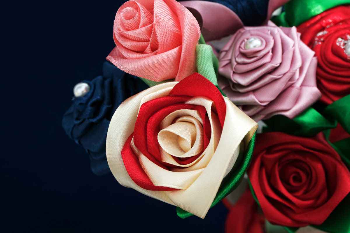 Мастер-классом «Розы из лент» в культурном центре «Внуково» – события на сайте «Московские Сезоны»