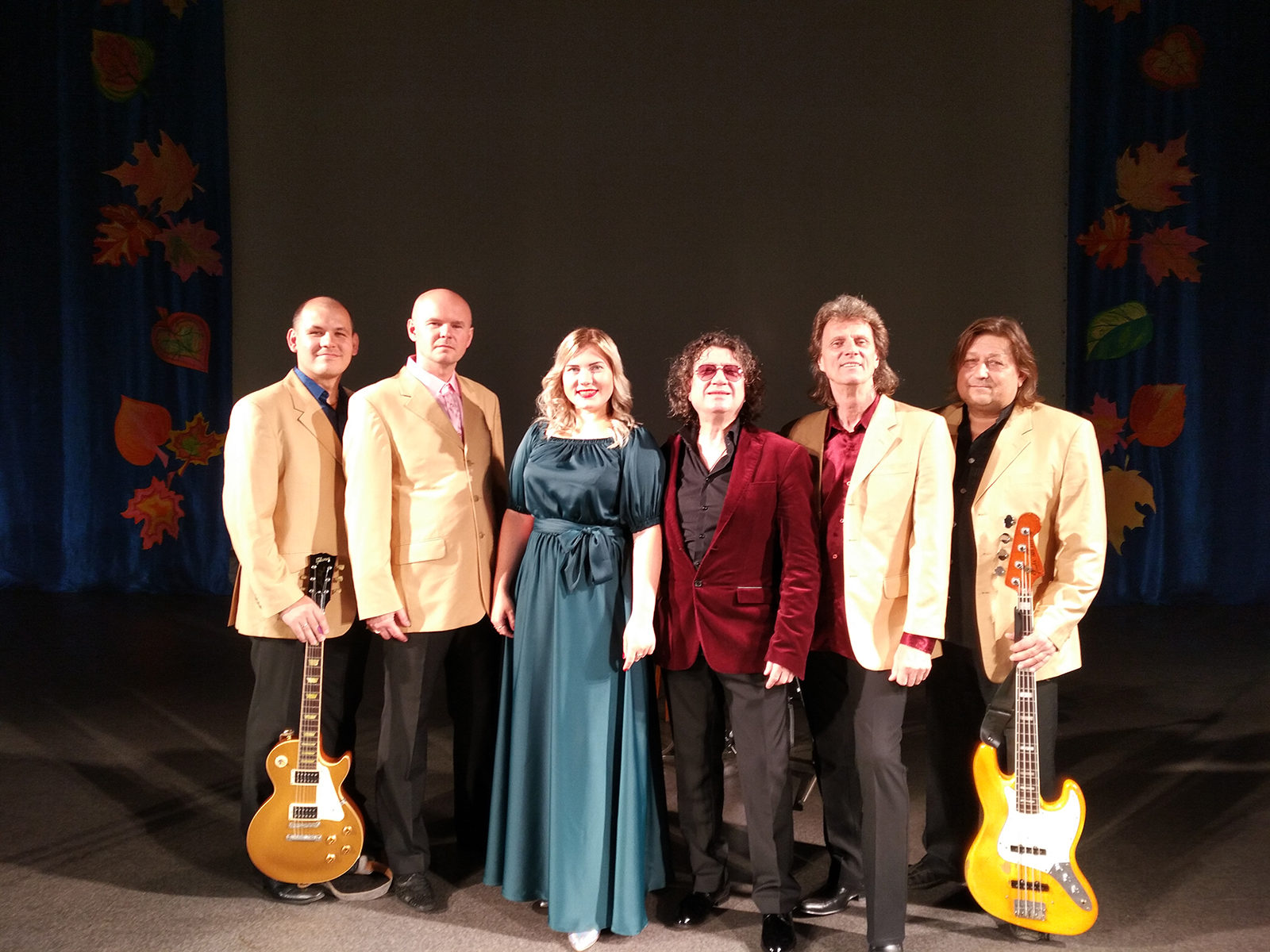 ВИА «Здравствуй, песня» в парке «Зарядье» – события на сайте «Московские Сезоны»