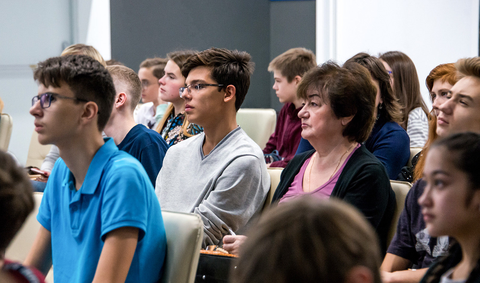 Литературный вечер «Много взять на себя...» в библиотеке № 243 – события на сайте «Московские Сезоны»