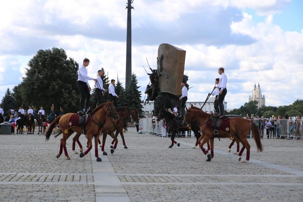 Показательное выступление Кремлевской школы верховой езды на Поклонной горе – события на сайте «Московские Сезоны»