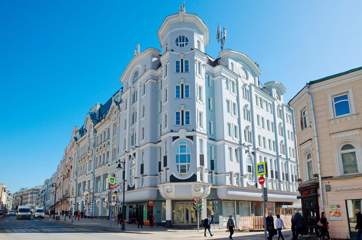 Пешеходная экскурсия «Дворцы XVII века» с Еленой Николаевой вокруг Мясницкой улицы – события на сайте «Московские Сезоны»