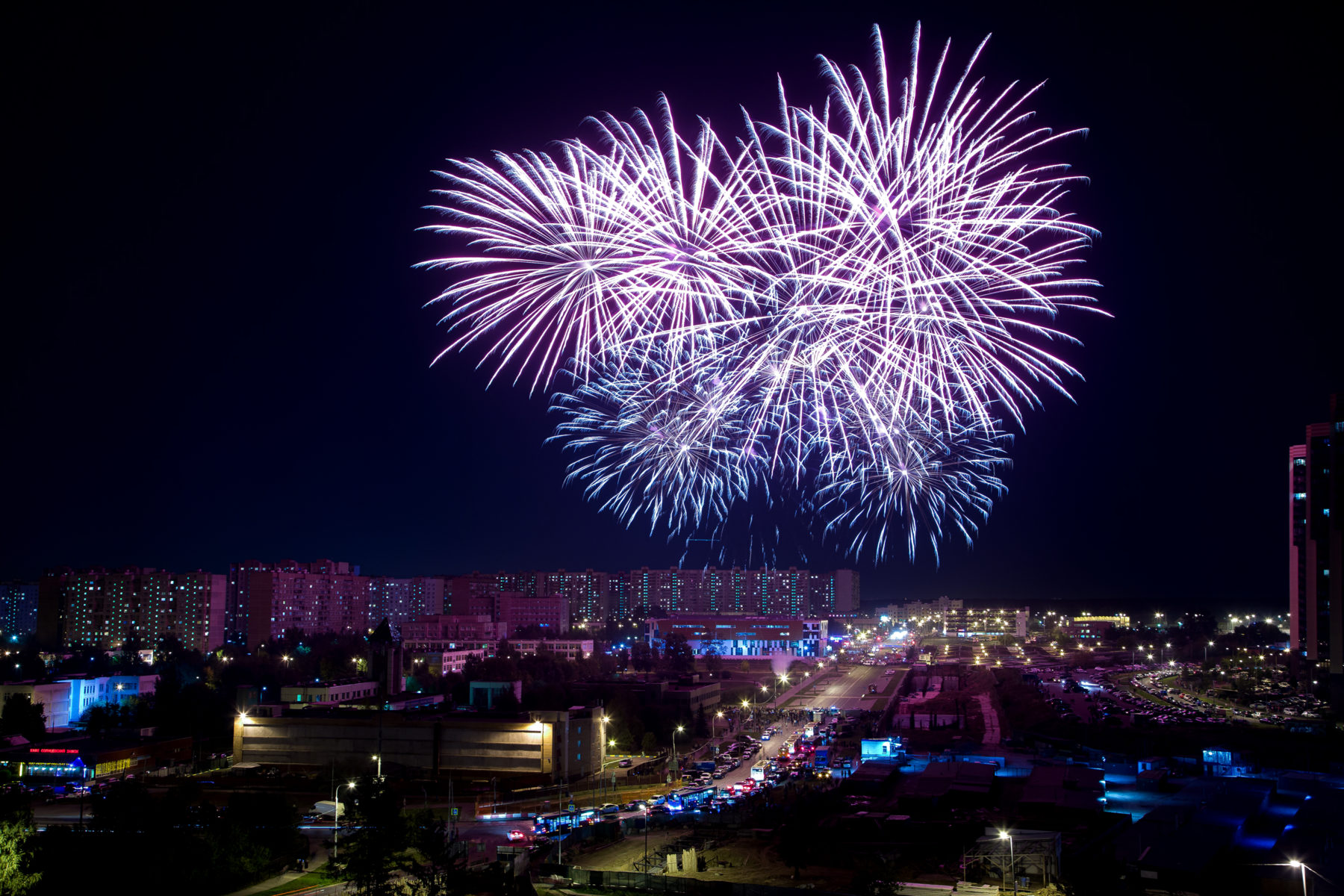 Праздничный фейерверк в Ново-Переделкине – события на сайте «Московские Сезоны»