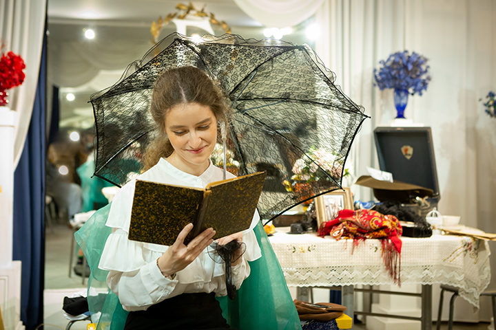 Спектакль «Анна Снегина, или Поэма с прологом» в Музее Есенина – события на сайте «Московские Сезоны»