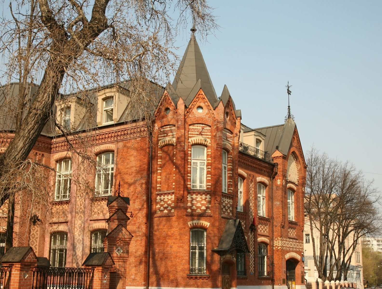 Экскурсия «Акварельный замок в немецкой слободе» в Школе акварели Сергея Андрияки – события на сайте «Московские Сезоны»