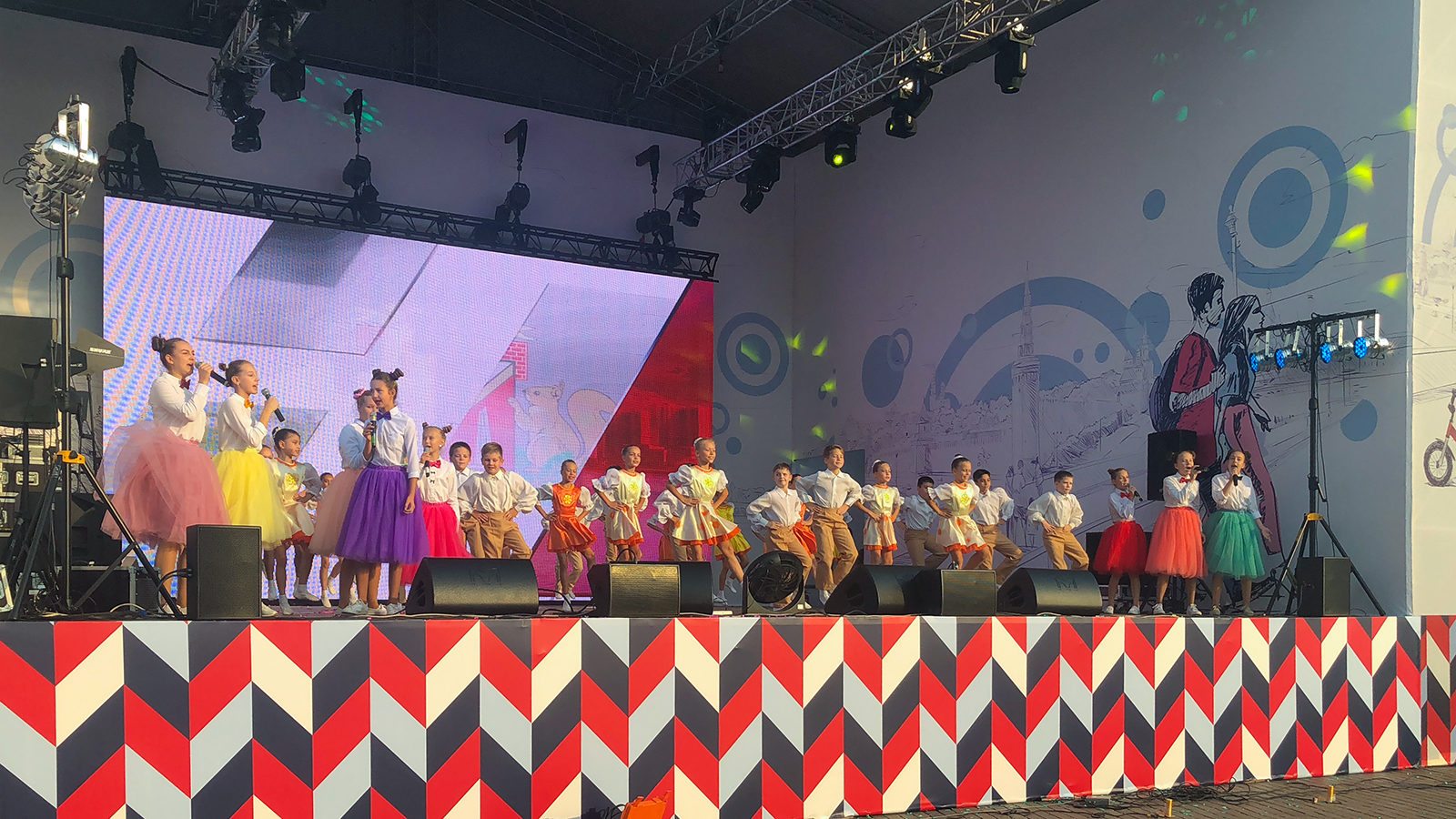 День города: костюмированное шествие в Зеленограде – события на сайте «Московские Сезоны»