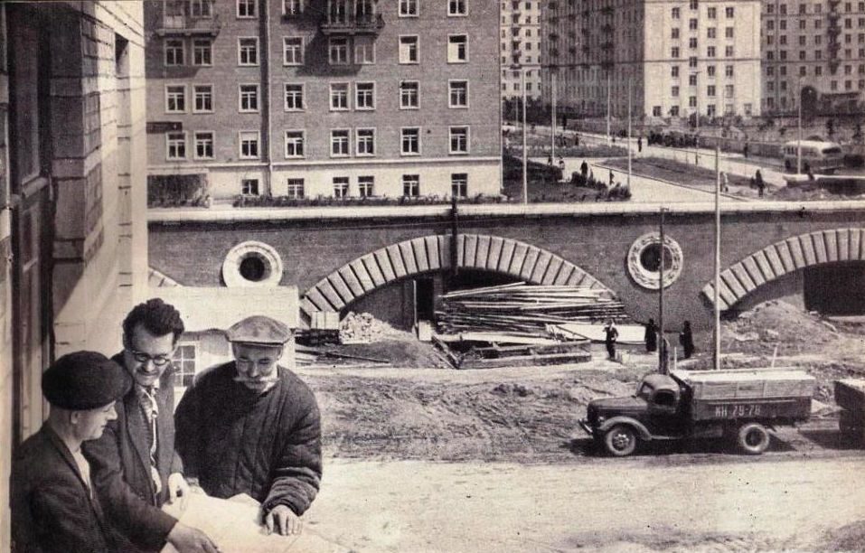 Лекция «Как строился Юго-Запад» в библиотеке им. Данте Алигьери – события на сайте «Московские Сезоны»