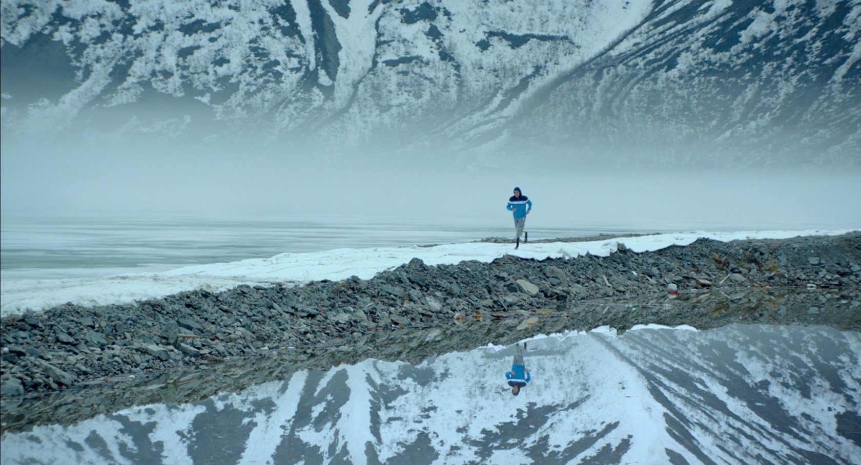 Показ фильма «Со дна вершины» в кинотеатре «Поклонка» – события на сайте «Московские Сезоны»