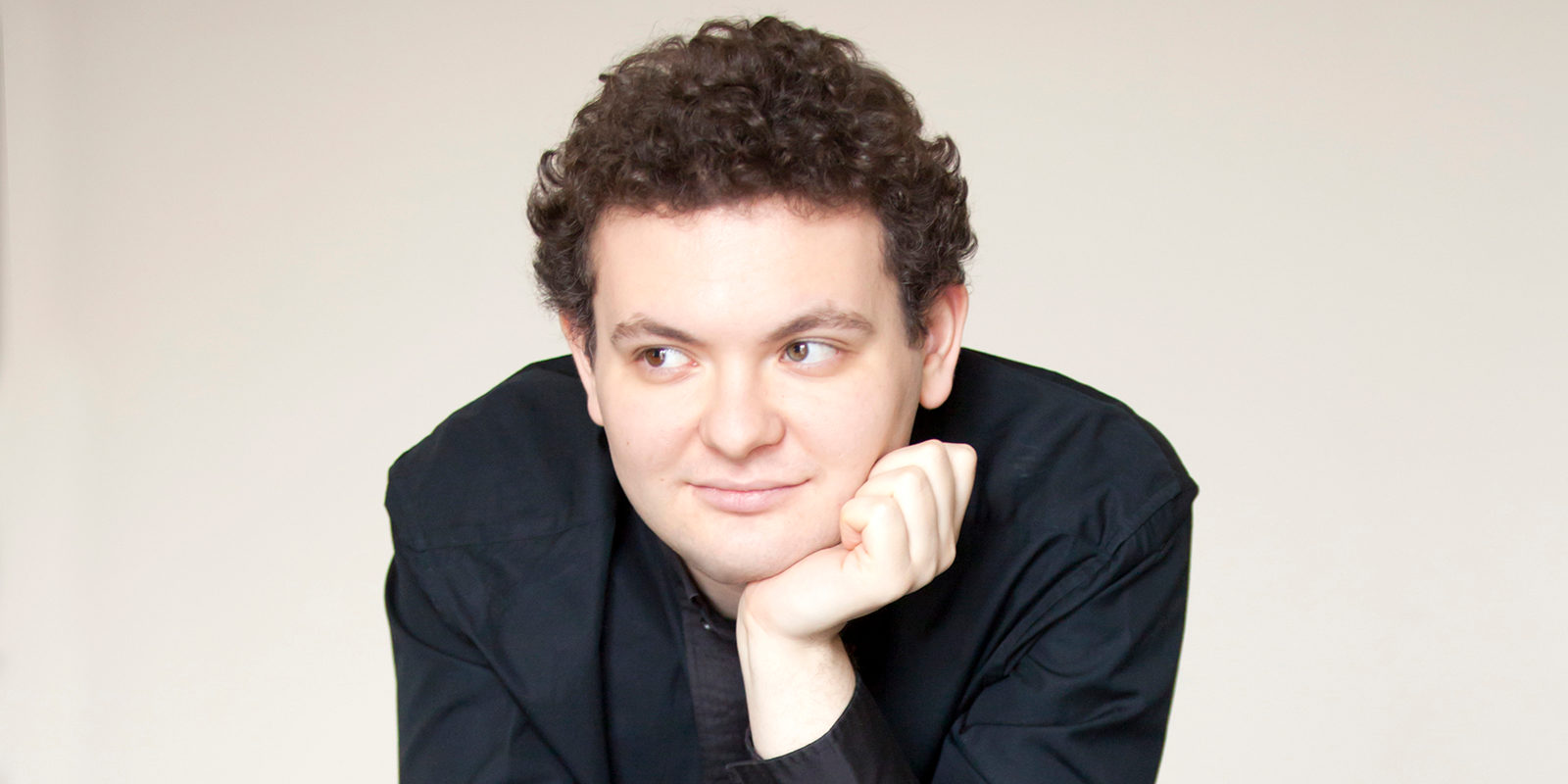 Концерт Юрия Фаворина в «Зарядье» – события на сайте «Московские Сезоны»