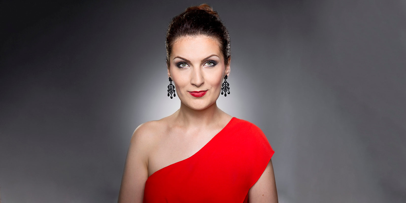 Концерт Адела Захария в концертном зале «Зарядье» – события на сайте «Московские Сезоны»