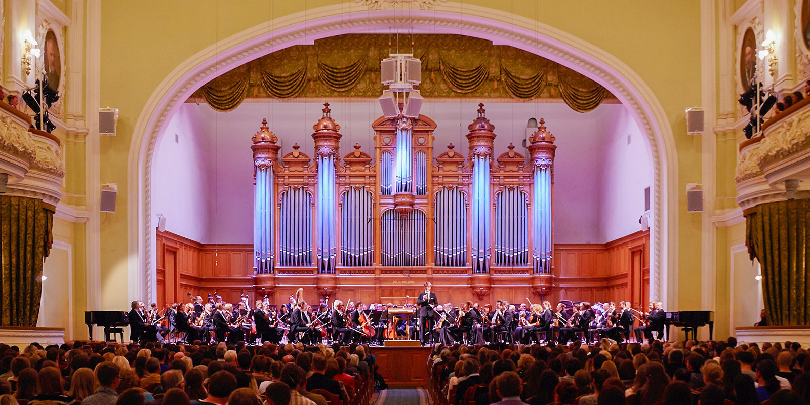 Концерт «Легенды голливудского кино» в Московской консерватории – события на сайте «Московские Сезоны»