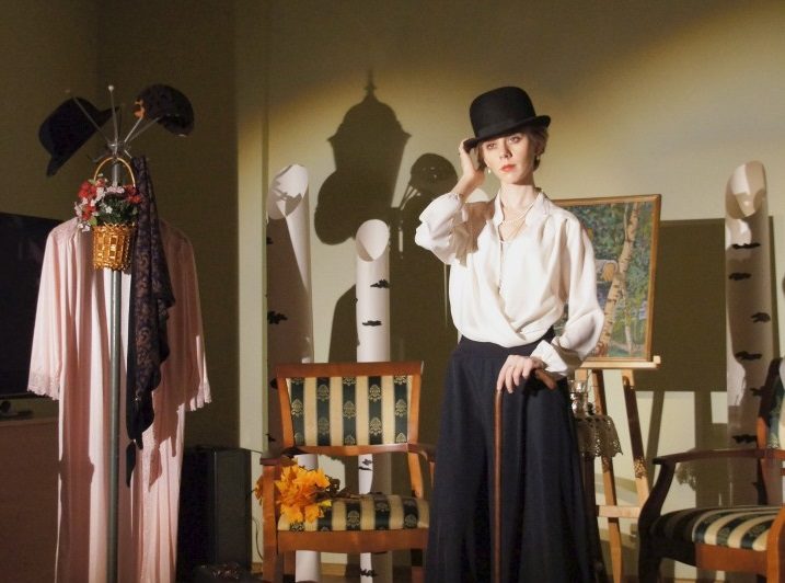 Моноспектакль «Августа / С жизнью мы удерживаем связь» в Музее Есенина – события на сайте «Московские Сезоны»