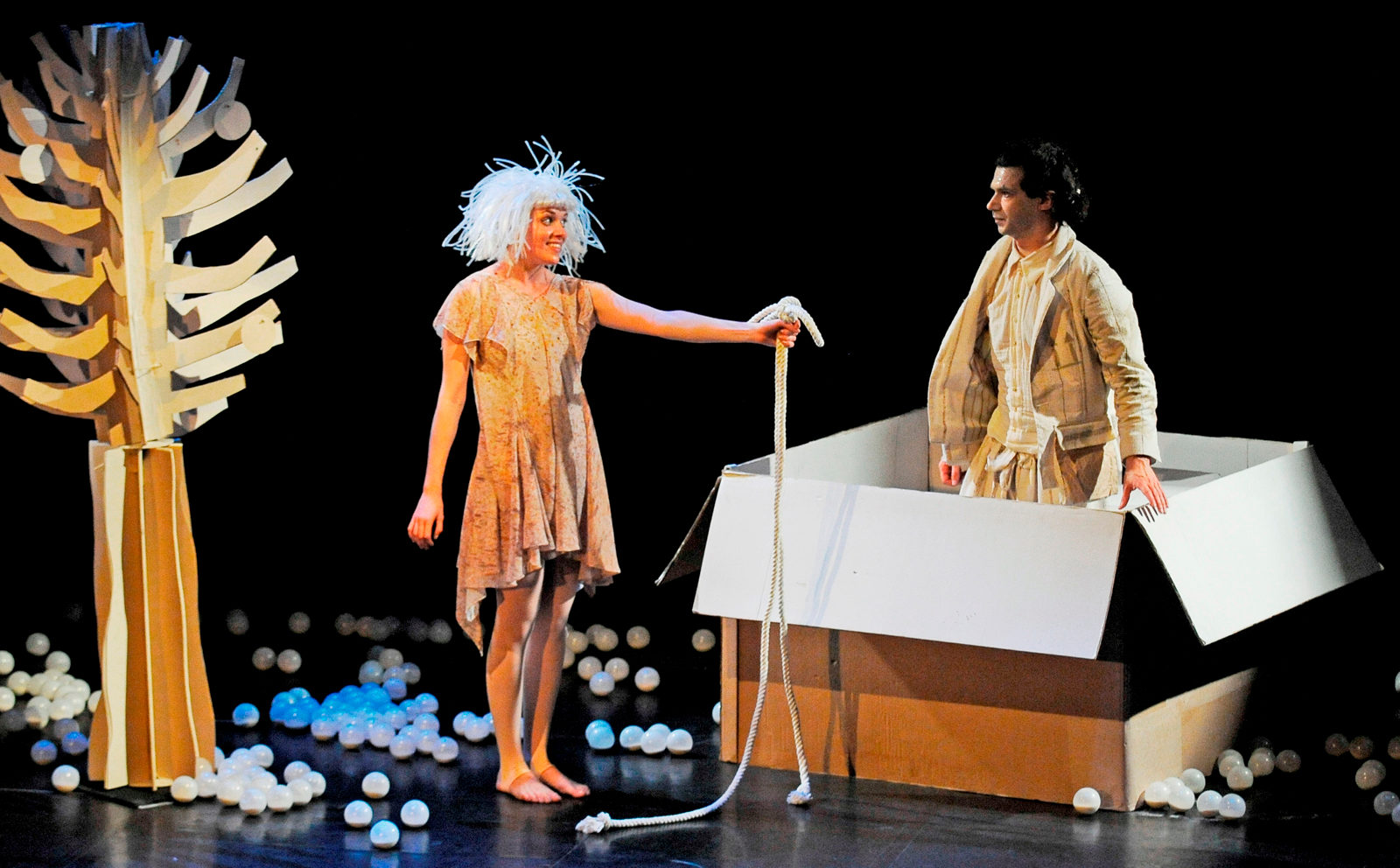 Спектакль «Картонный человечек и Мотылек» в «Театриуме на Серпуховке» – события на сайте «Московские Сезоны»