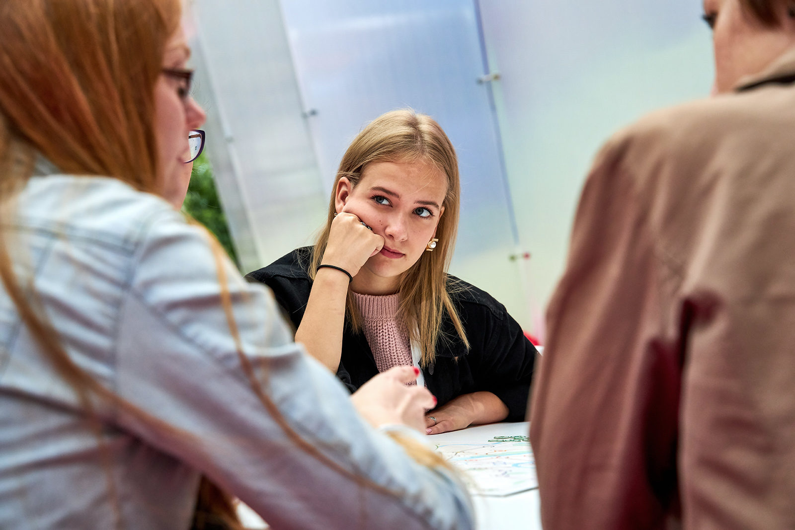 Лекция «Новая жизнь в большом городе. Как выжить, если ты первокурсник?» в парке «Зарядье» – события на сайте «Московские Сезоны»