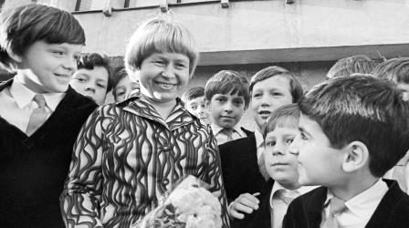 Арт-гостиная «Отчего так хорошо?» в ДК «Коммунарка» – события на сайте «Московские Сезоны»