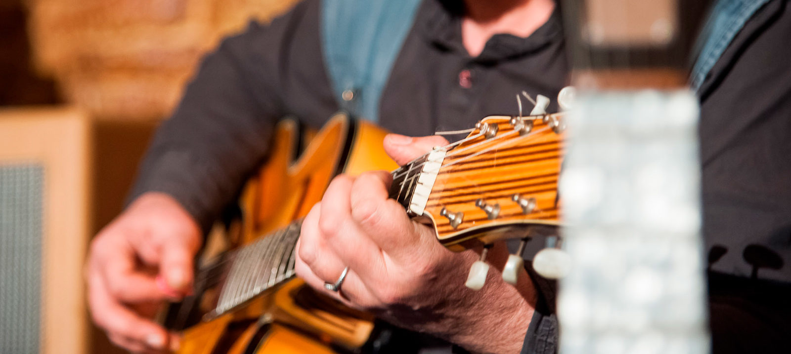 Вечер классической гитары в библиотеке № 129 – события на сайте «Московские Сезоны»