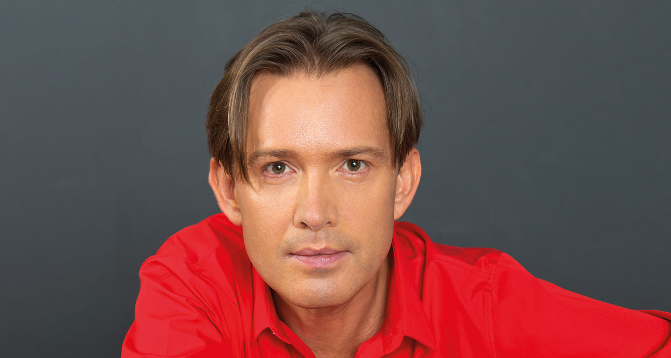 Концерт Олега Погудина «Народная песня» в Академическом театре «Русская песня» – события на сайте «Московские Сезоны»