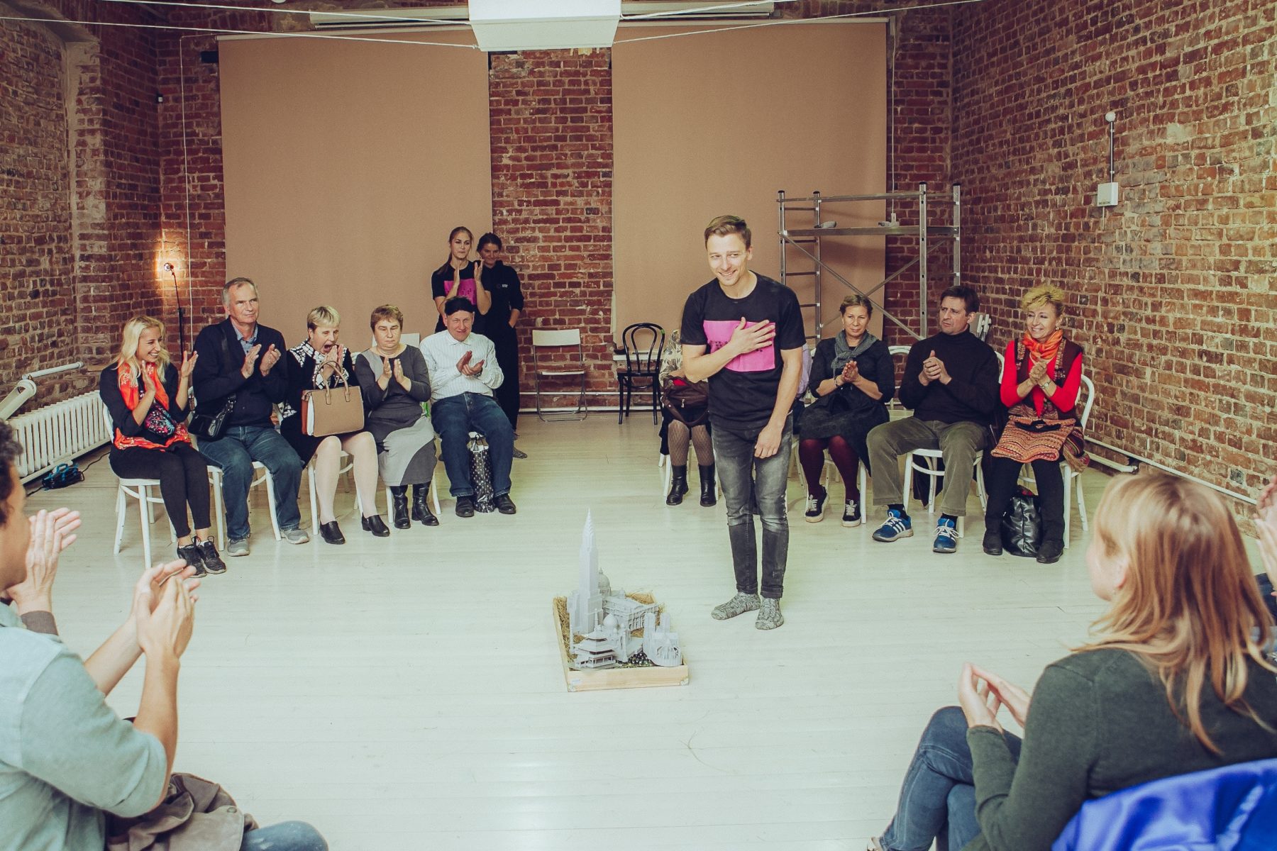 Инклюзивный спектакль «Страна слепых» в Музее архитектуры имени А. В. Щусева – события на сайте «Московские Сезоны»