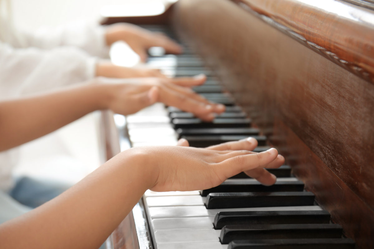 Концерт «Мелодия осени» в библиотека № 221 имени Р.И. Рождественского – события на сайте «Московские Сезоны»