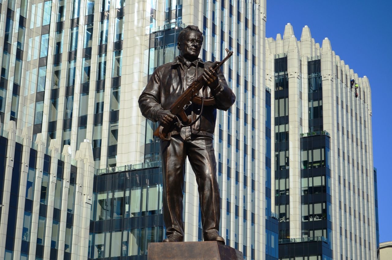 Познавательный час «Им гордится Россия!» в библиотеке № 238 – события на сайте «Московские Сезоны»