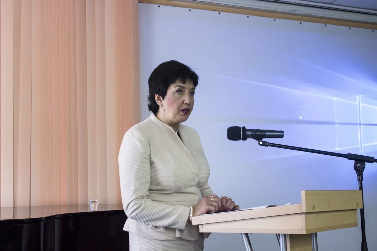 Мастер-класс «Как простые слова становятся царственными» – события на сайте «Московские Сезоны»