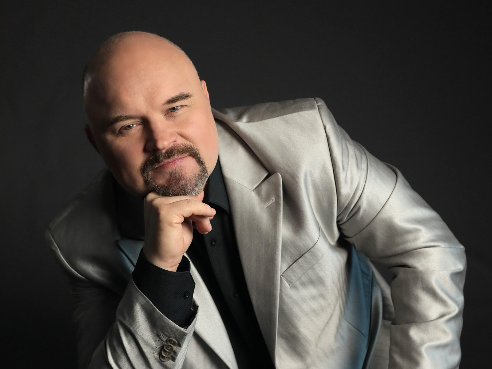 Концерт Михаила Гужова в театре «Геликон-опера» – события на сайте «Московские Сезоны»