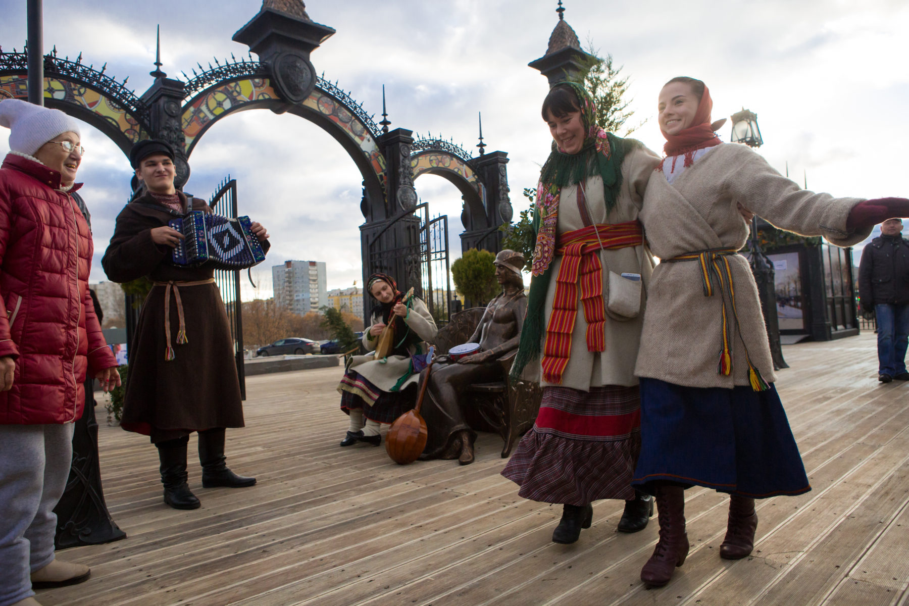 Выступления творческих коллективов и необычные блюда со всей России на улице Перерве – события на сайте «Московские Сезоны»